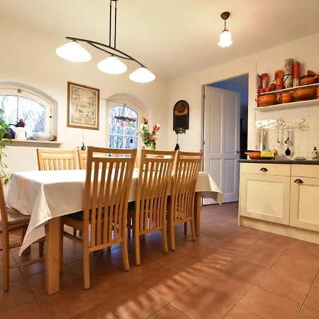 Holiday Home In Bronckhorst With Garden Casa de Férias