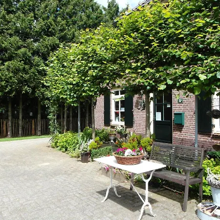 Spacious Farm In Bronckhorst With Private Garden 펜션 *