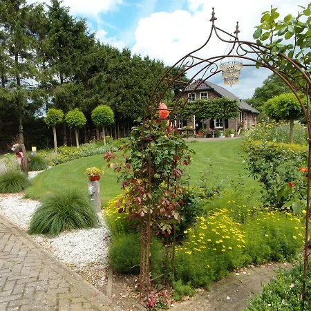 Spacious Farm In Bronckhorst With Private Garden * 브롱호스트